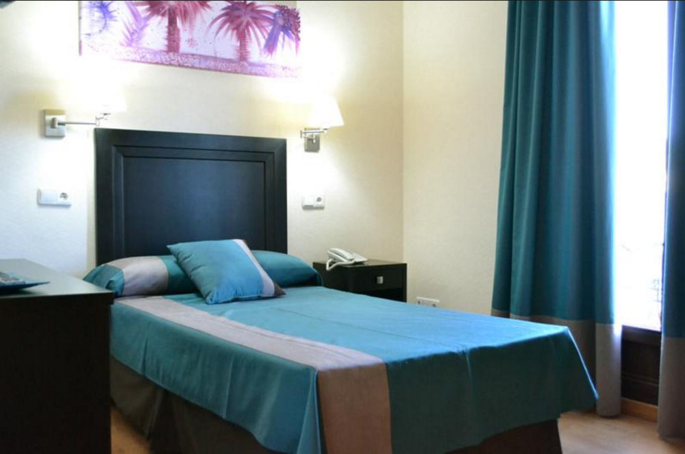 Hotel & Spa Plaza Arriate Bagian luar foto